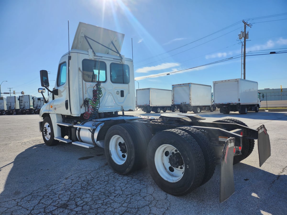 2016 Freightliner/Mercedes CASCADIA 125 663021