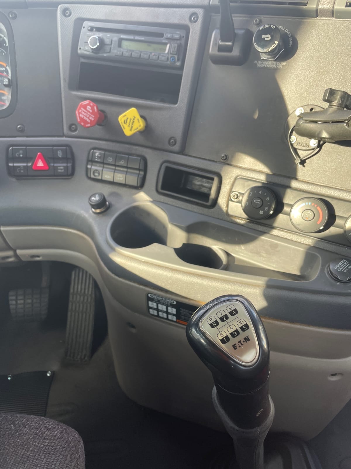 2016 Freightliner/Mercedes CASCADIA 125 663123