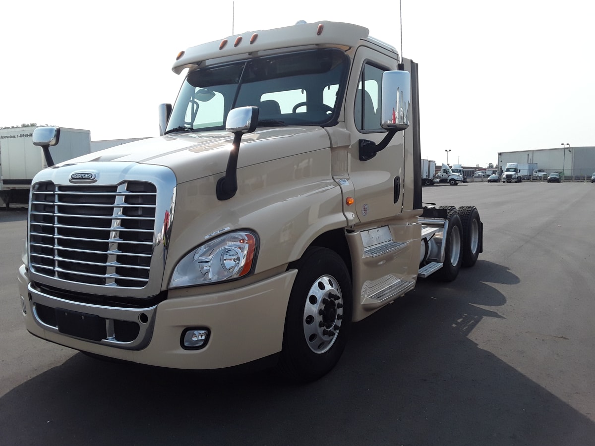 2016 Freightliner/Mercedes CASCADIA 125 663136