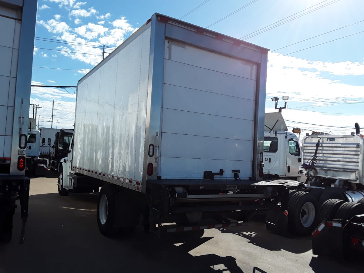 2017 Freightliner/Mercedes M2 106 663174