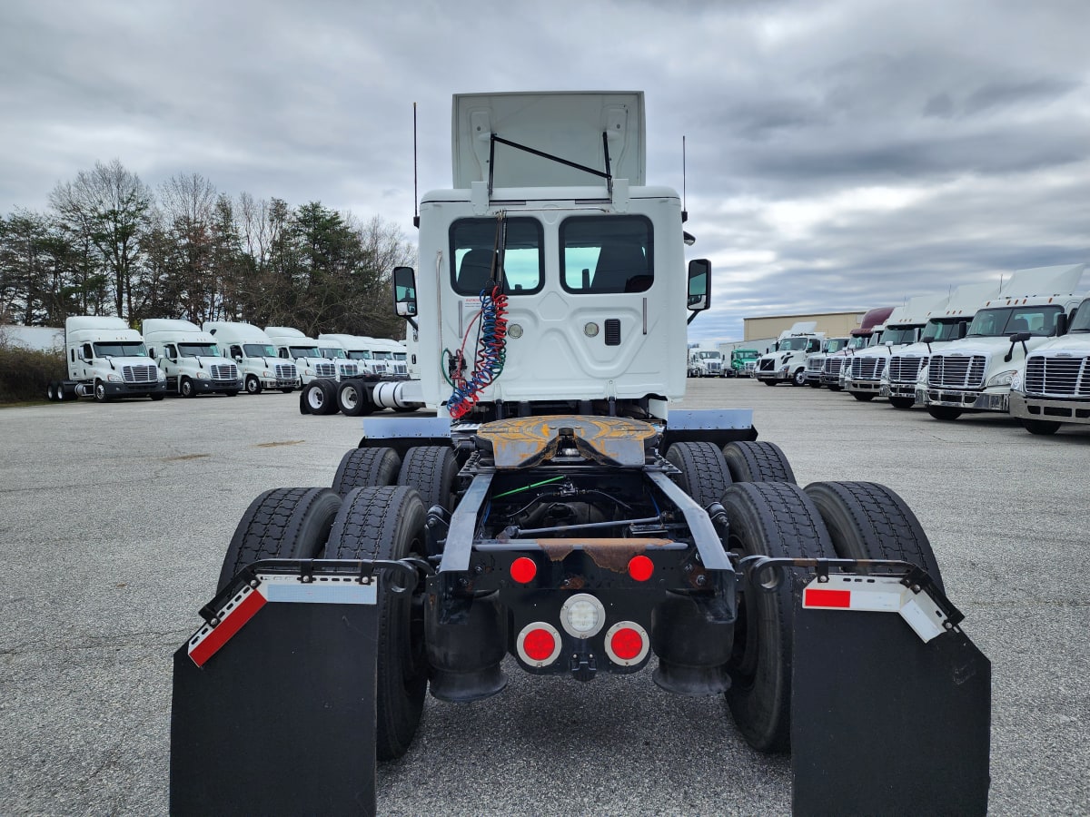 2016 Freightliner/Mercedes CASCADIA 125 663371