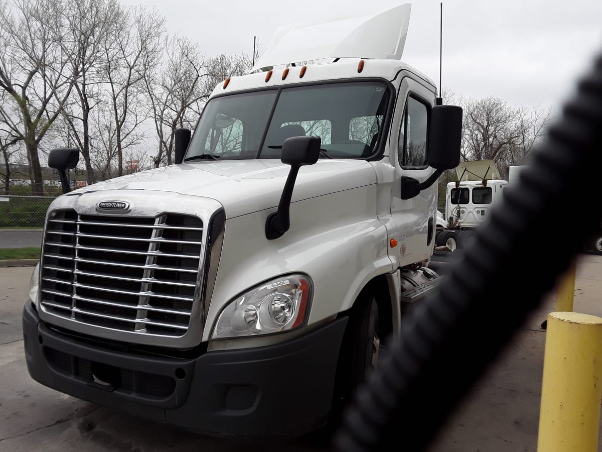 2016 Freightliner/Mercedes CASCADIA 125 663406