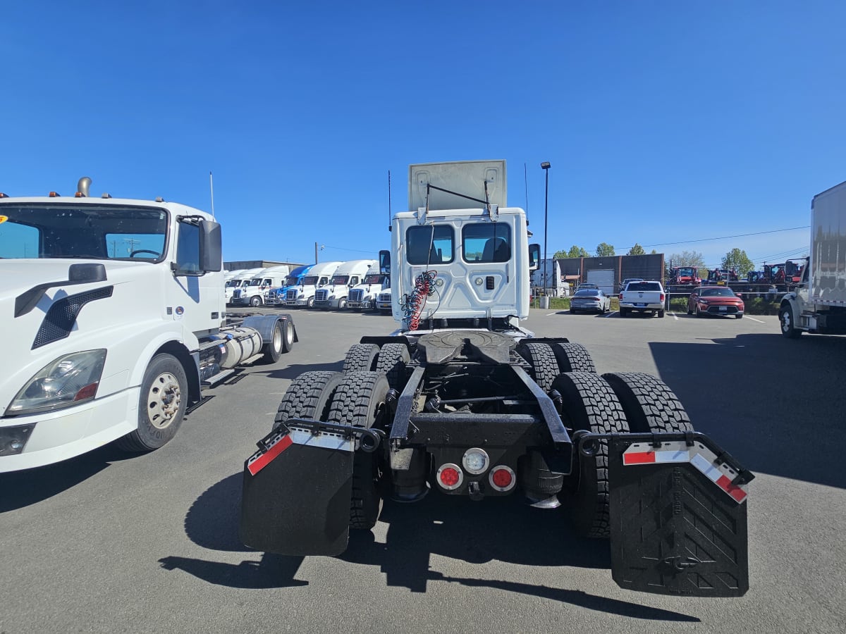 2016 Freightliner/Mercedes CASCADIA 125 663421