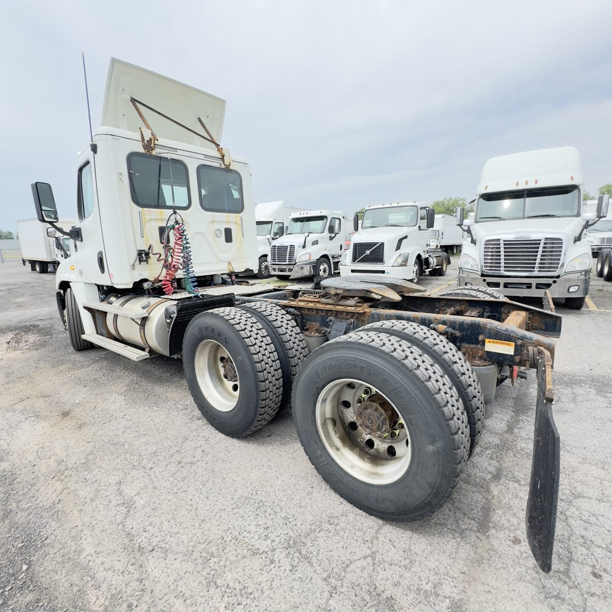 2016 Freightliner/Mercedes CASCADIA 125 663427