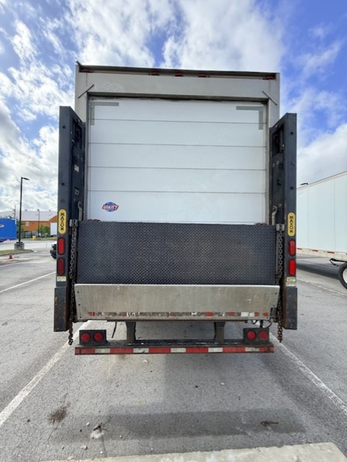 2017 Utility Trailers VS2RA 48/162/102 663536