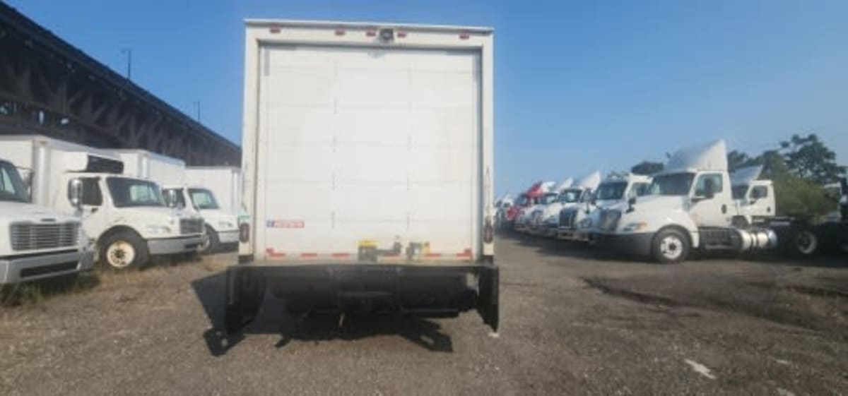 2016 Isuzu NPR 663560