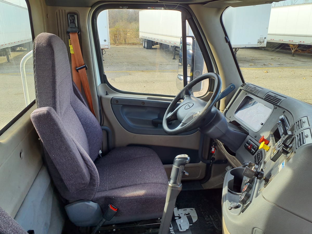 2016 Freightliner/Mercedes CASCADIA 113 663576