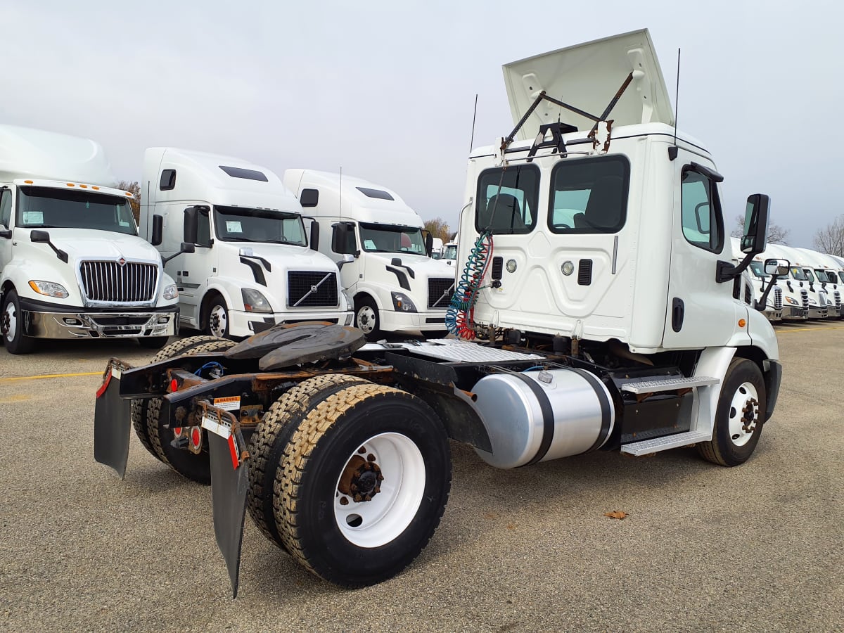 2016 Freightliner/Mercedes CASCADIA 113 663580