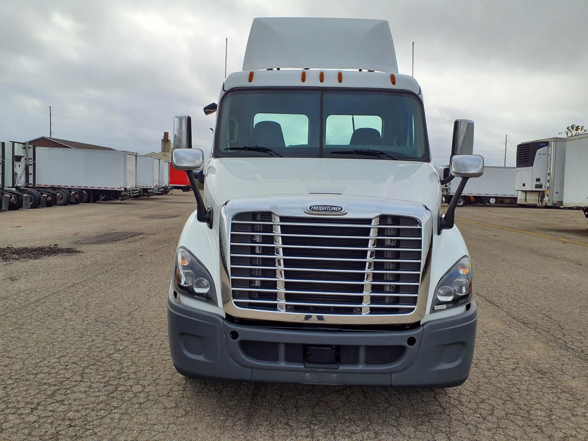 2016 Freightliner/Mercedes CASCADIA 113 663585