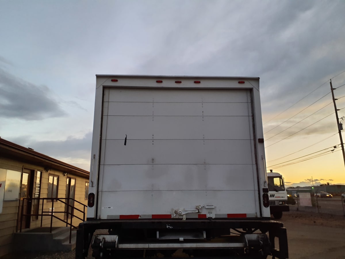 2017 Freightliner/Mercedes M2 106 663795