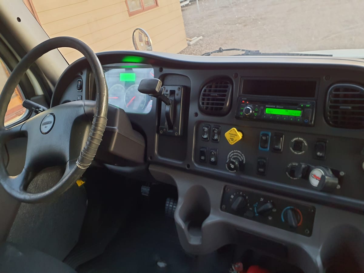 2017 Freightliner/Mercedes M2 106 663795