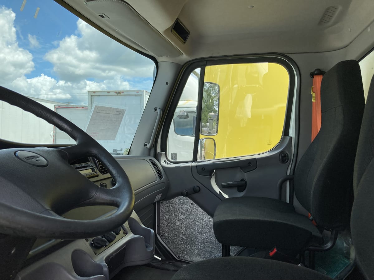 2017 Freightliner/Mercedes M2 106 663819