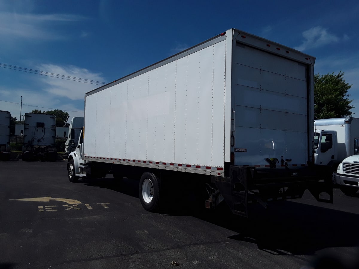 2017 Freightliner/Mercedes M2 106 663825