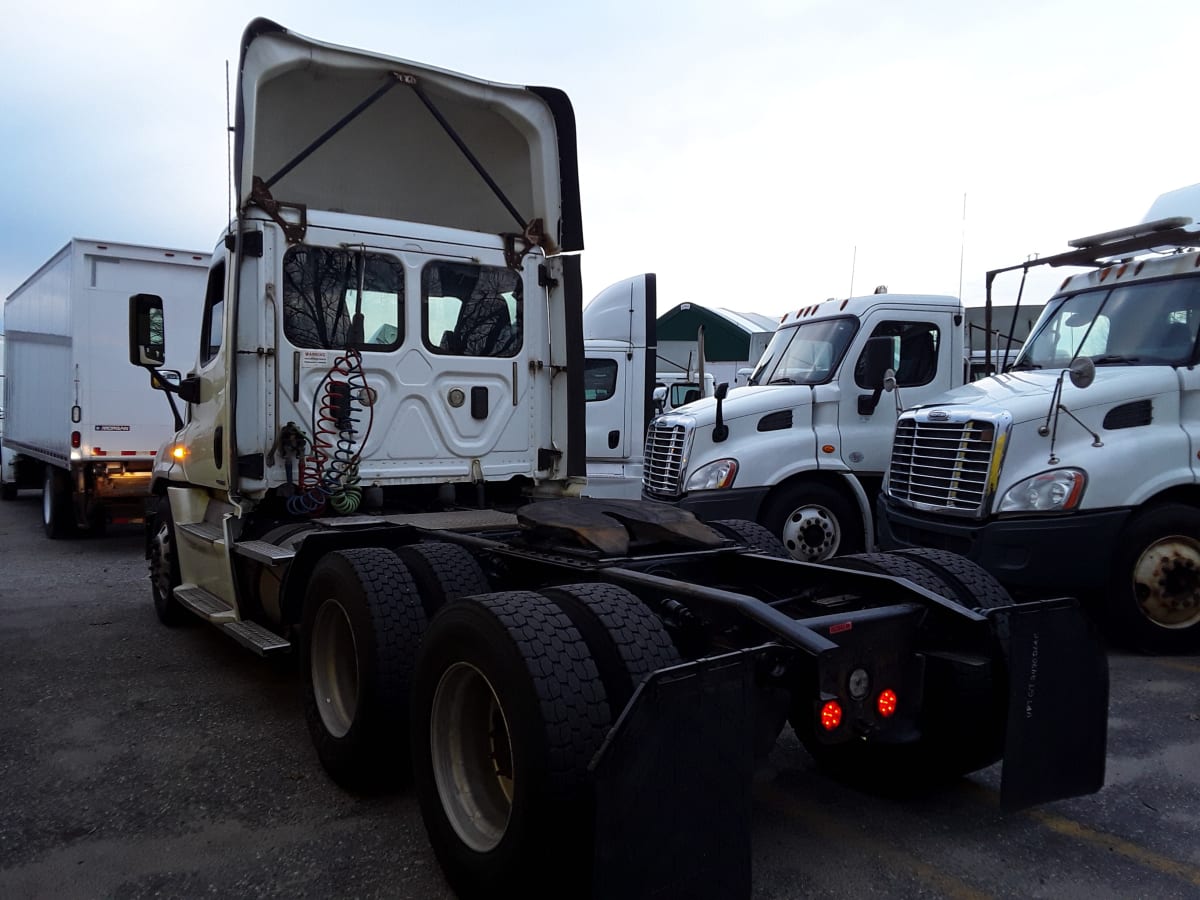 2017 Freightliner/Mercedes CASCADIA 125 663843