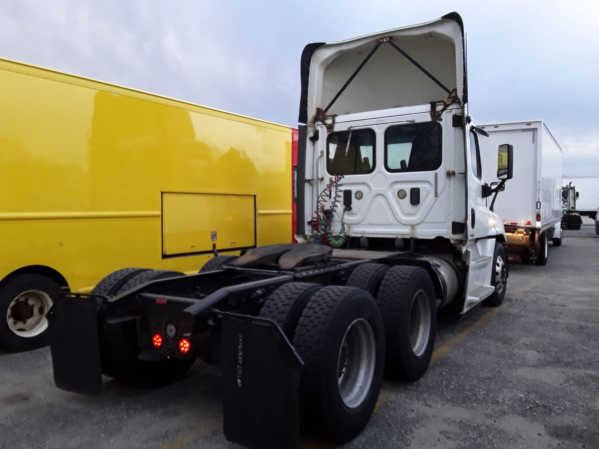 2017 Freightliner/Mercedes CASCADIA 125 663843