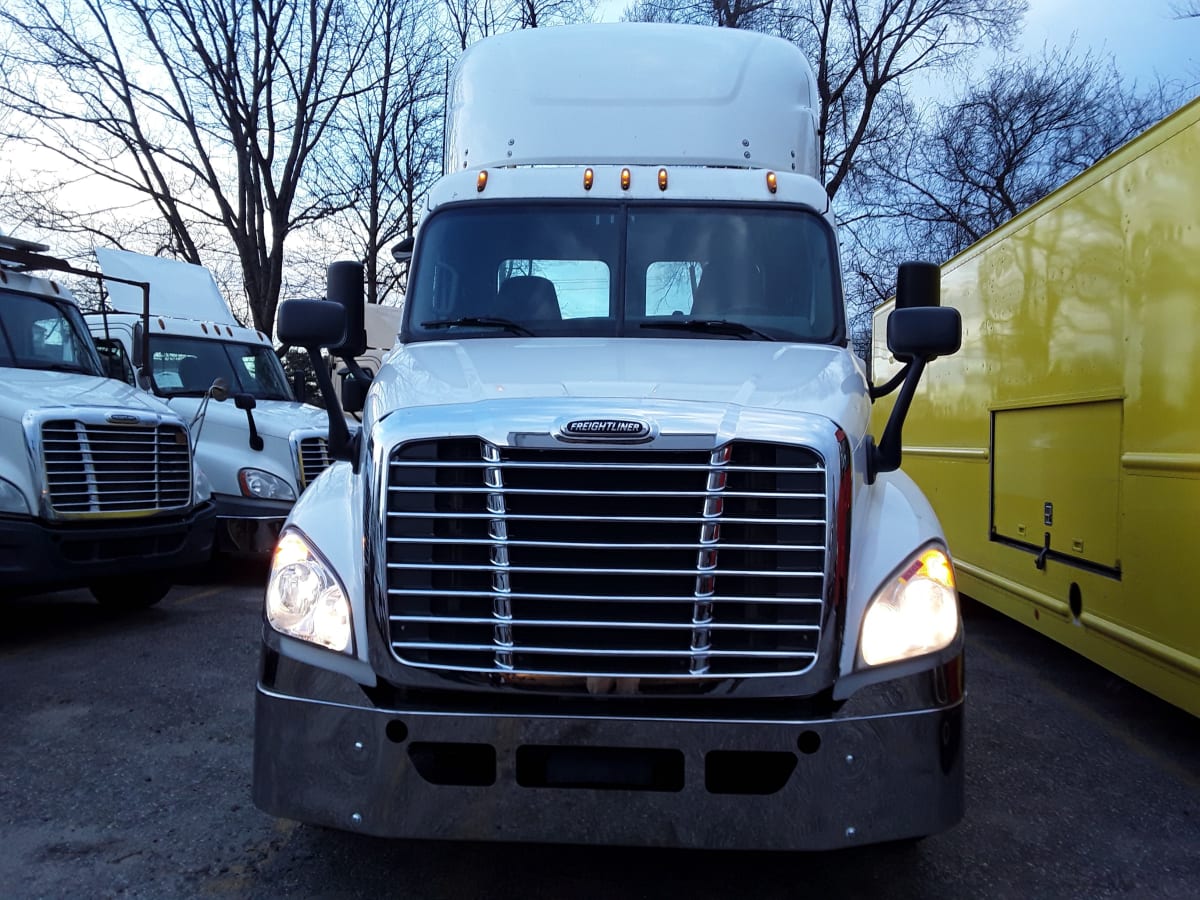 2017 Freightliner/Mercedes CASCADIA 125 663843