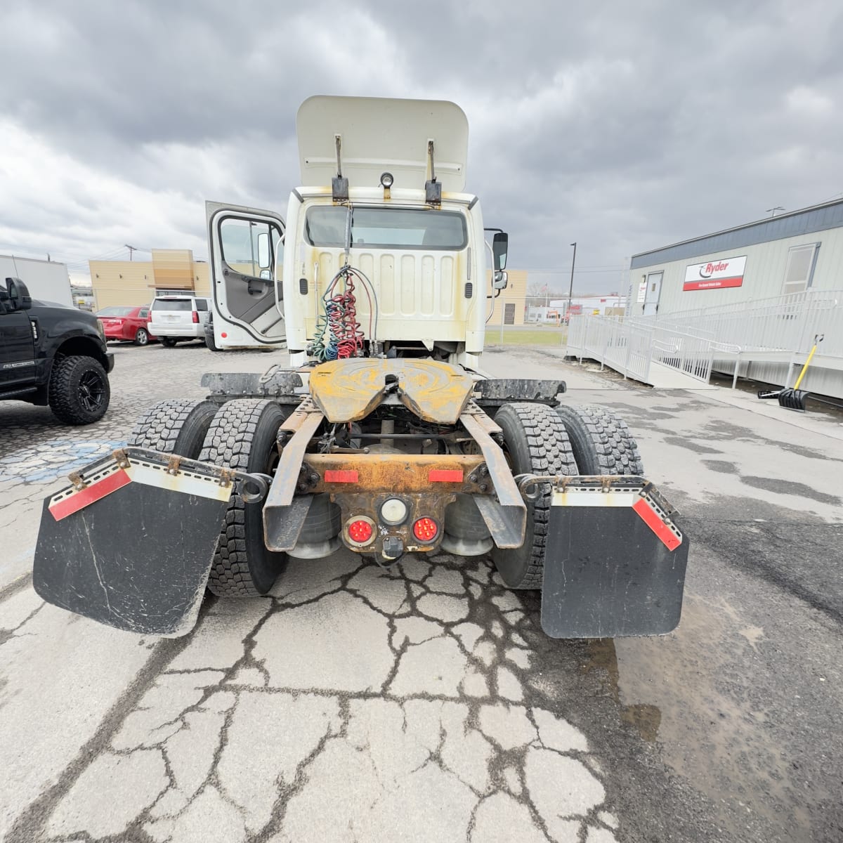 2017 Freightliner/Mercedes M2-112 663857