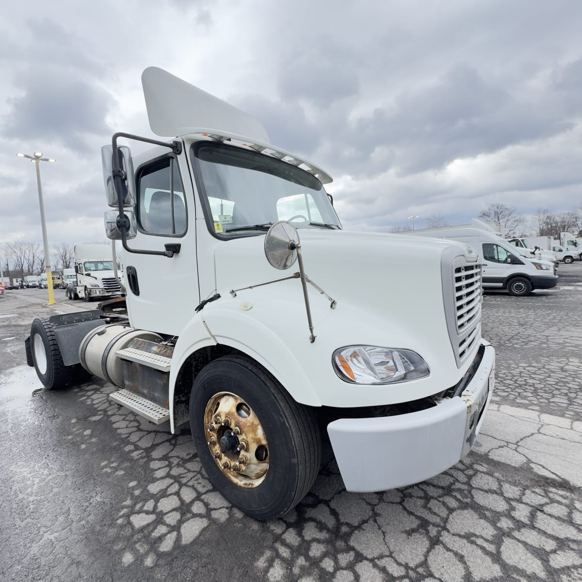 2017 Freightliner/Mercedes M2-112 663857