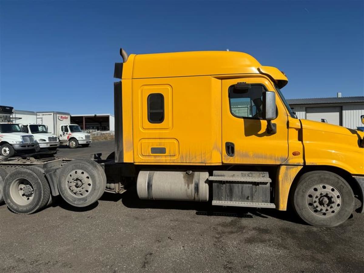 2017 Freightliner/Mercedes CASCADIA 125 663878