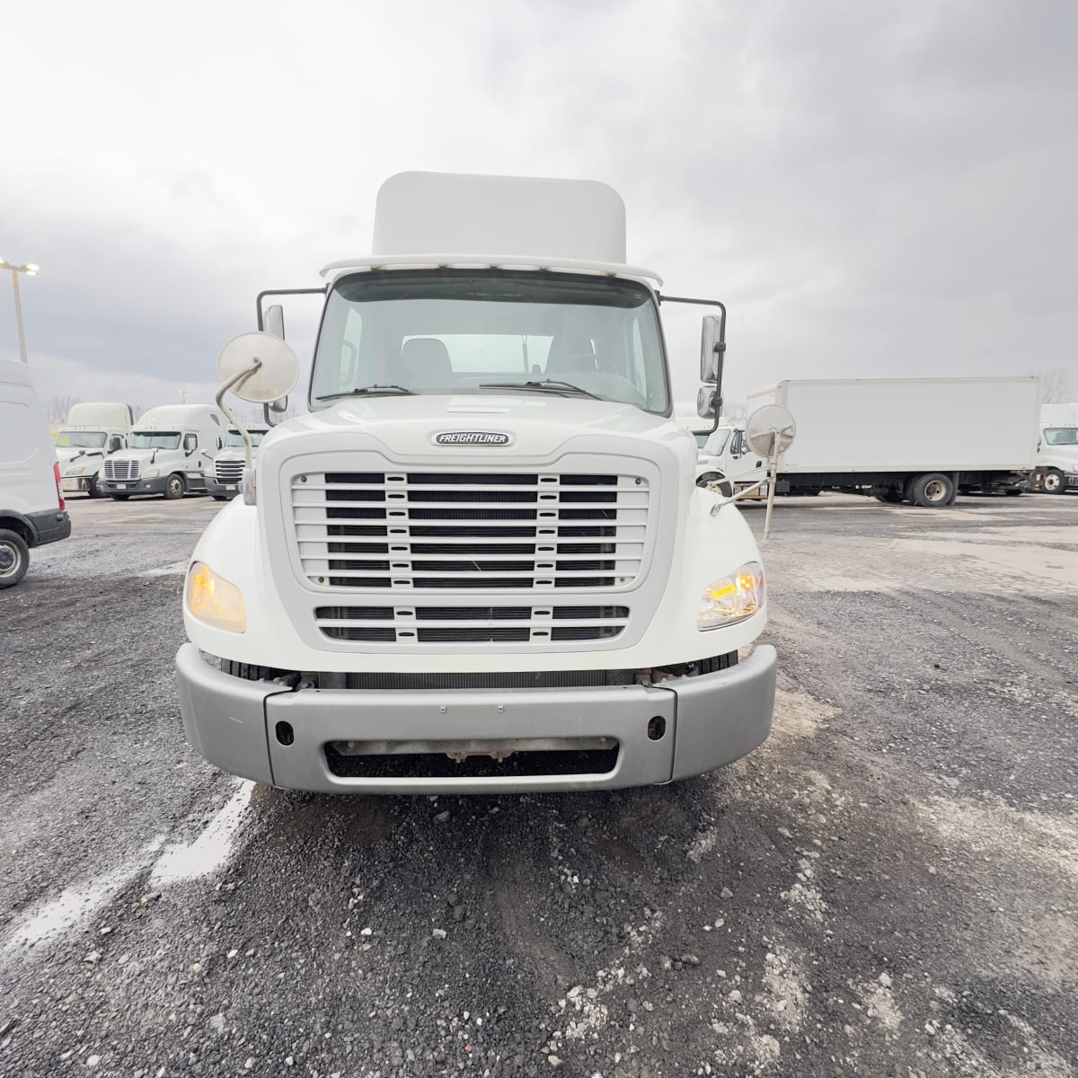 2017 Freightliner/Mercedes M2-112 663896