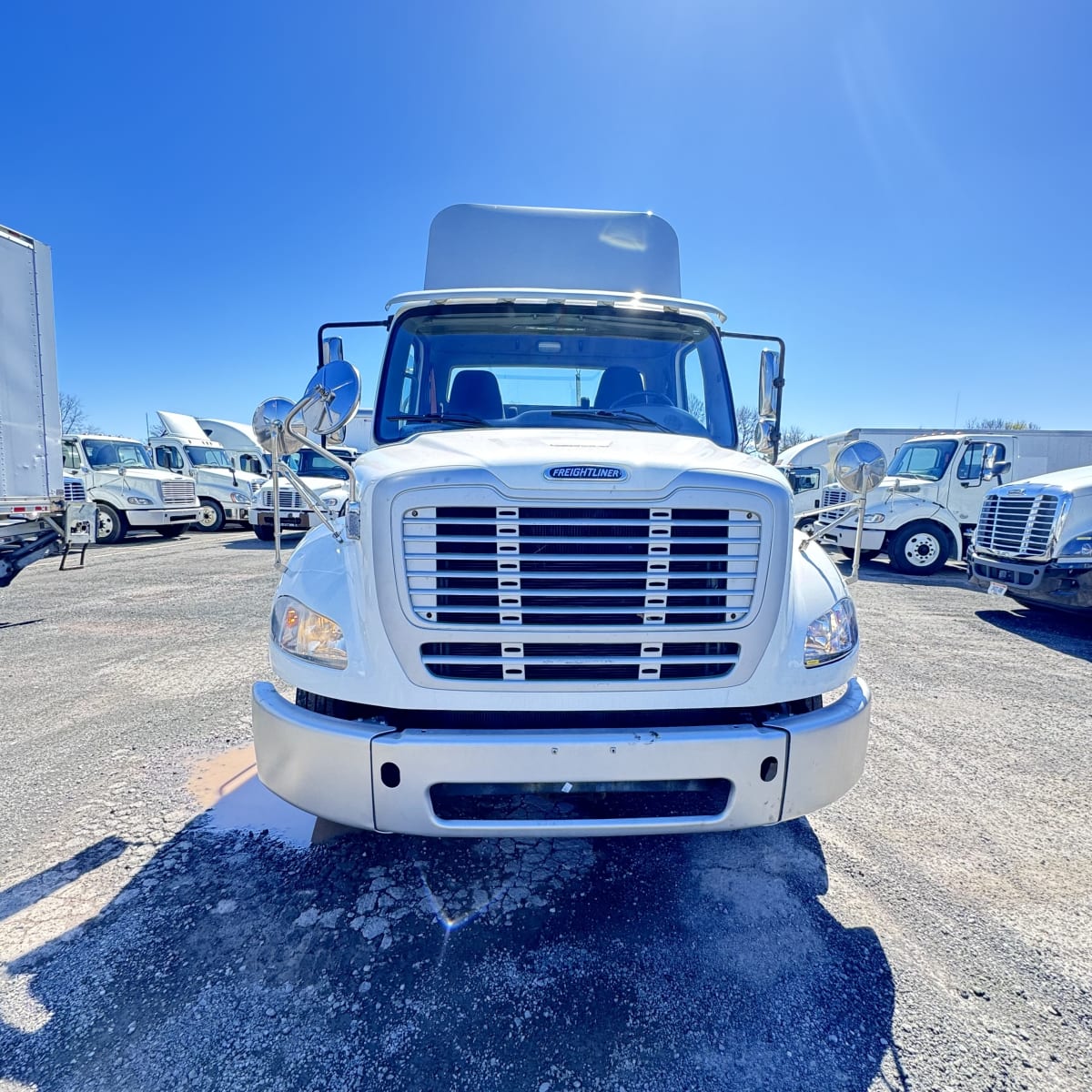 2017 Freightliner/Mercedes M2-112 663897