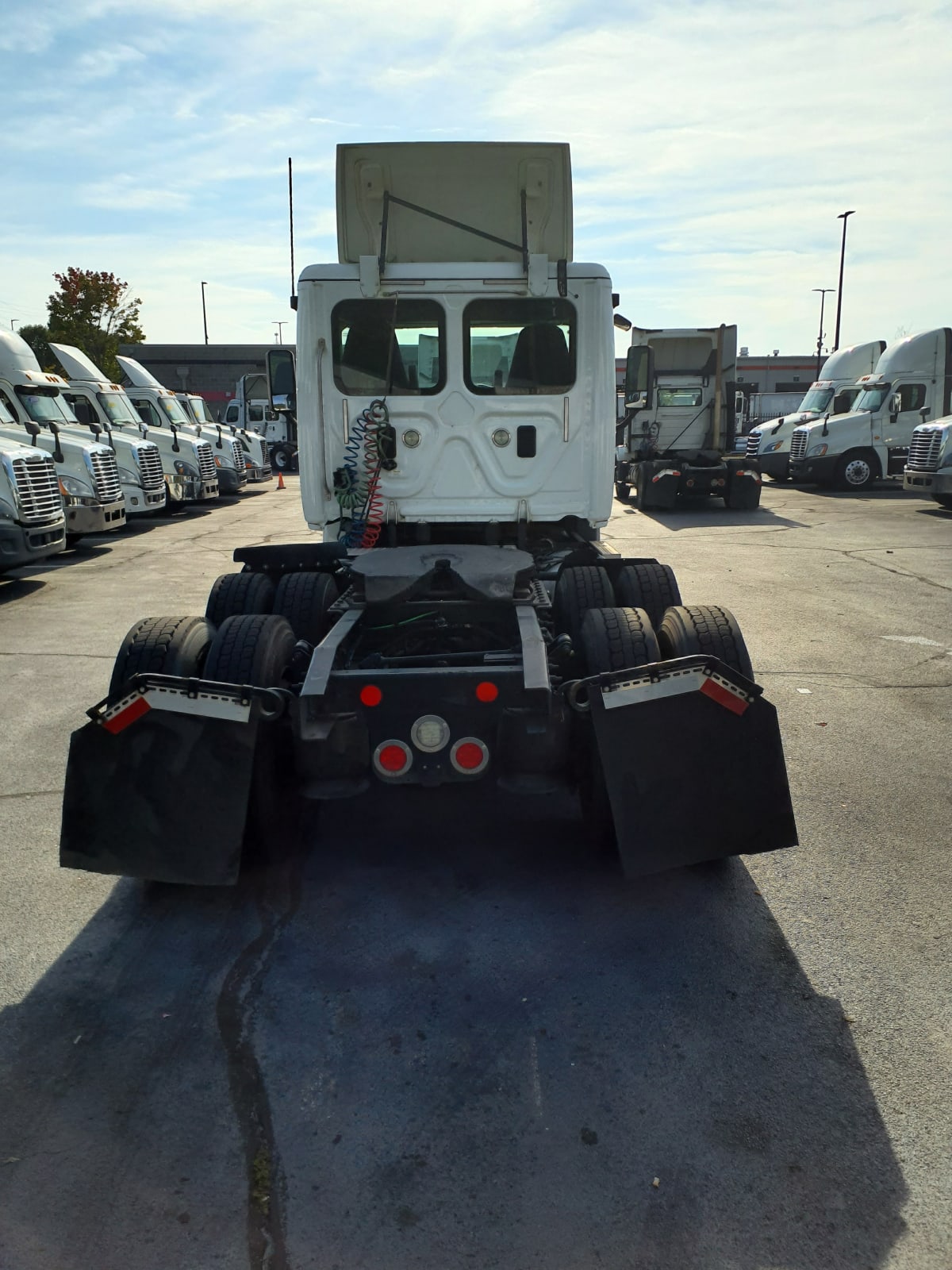 2016 Freightliner/Mercedes CASCADIA 125 664012