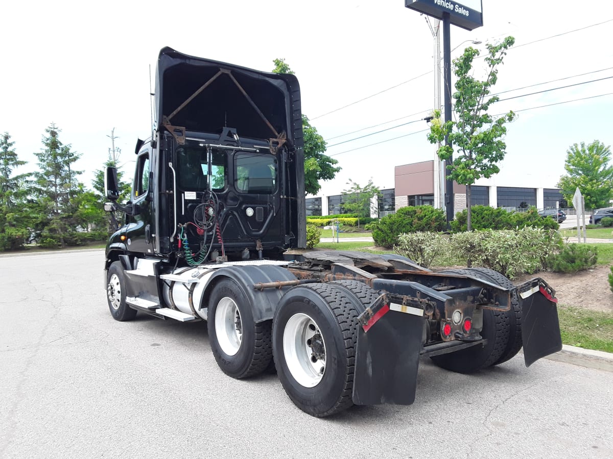 2016 Freightliner/Mercedes CASCADIA 125 664071