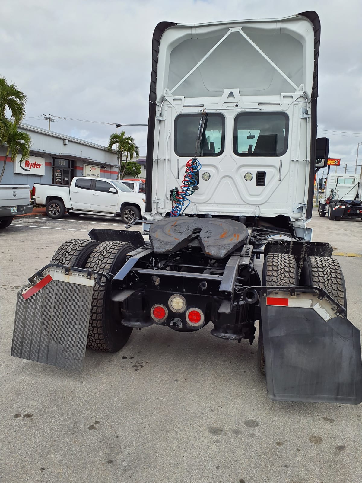 2017 Freightliner/Mercedes CASCADIA 113 664113