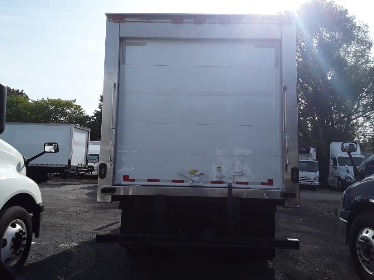 2017 Freightliner/Mercedes M2 106 664221