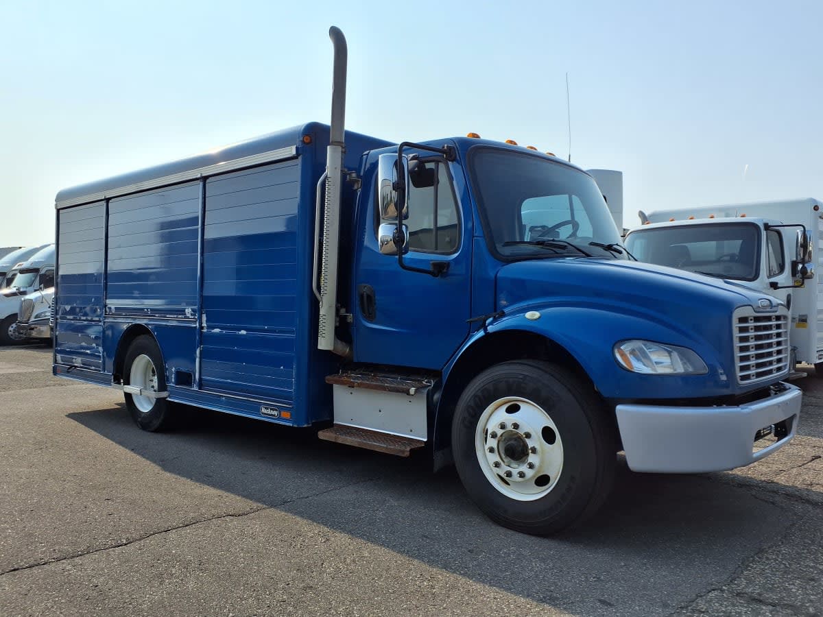 2017 Freightliner M2 106 664248