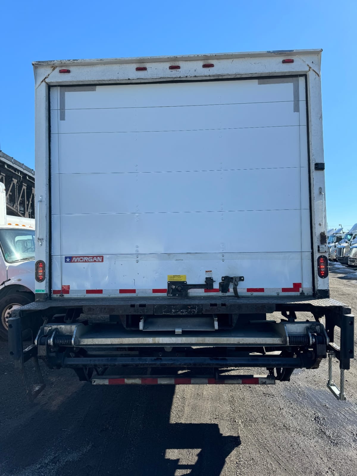 2017 Freightliner/Mercedes M2 106 664250