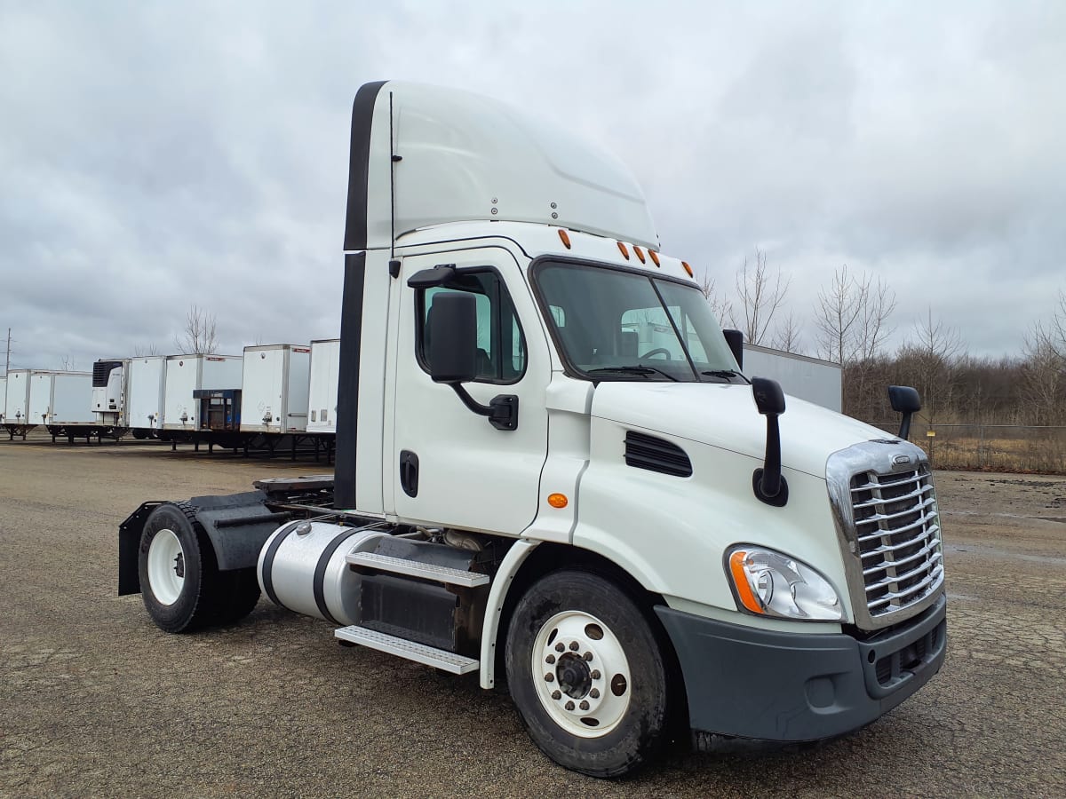 2017 Freightliner/Mercedes CASCADIA 113 664324