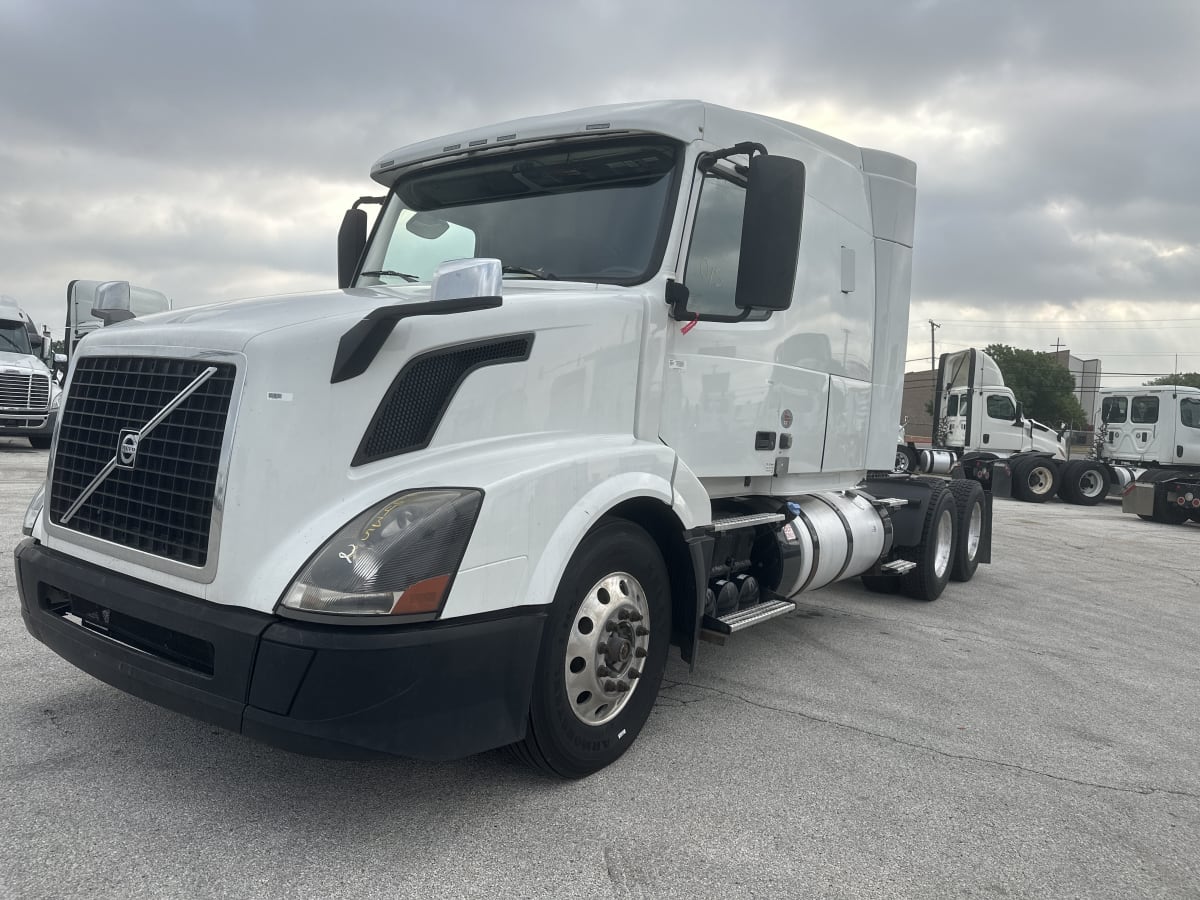 2017 Volvo VNL64TRACTOR 664352