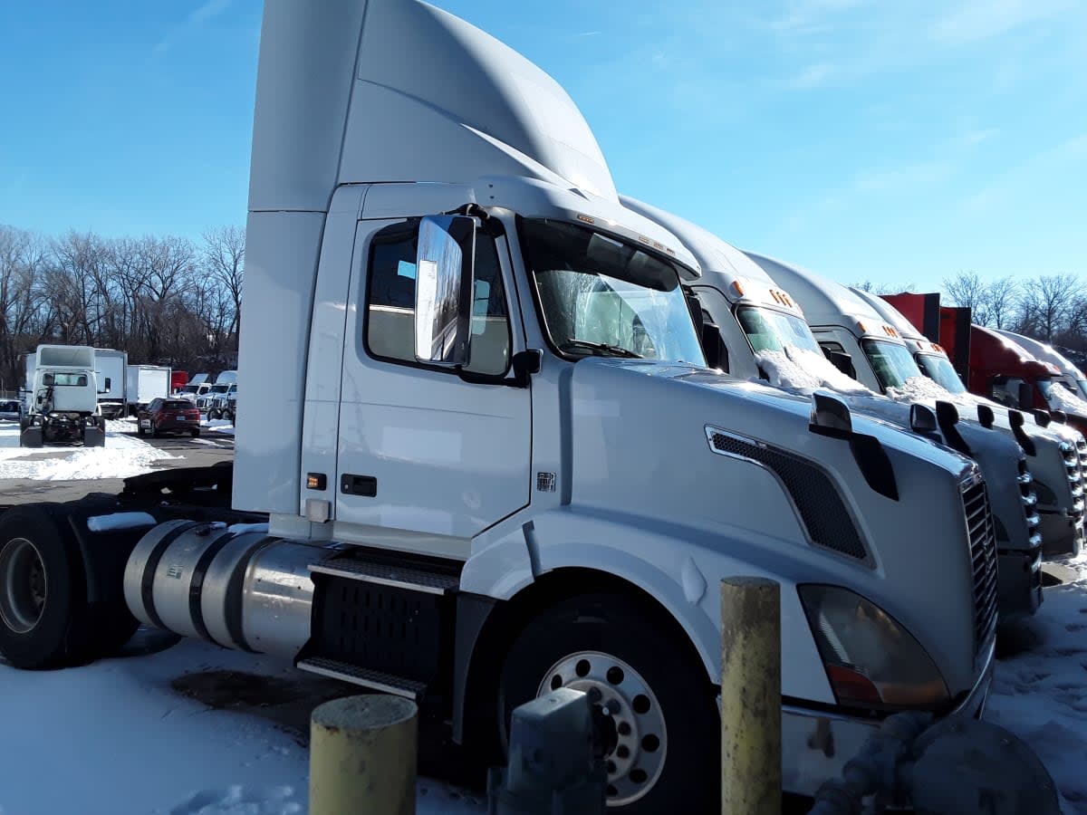 2017 Volvo VNL42T 300 664369