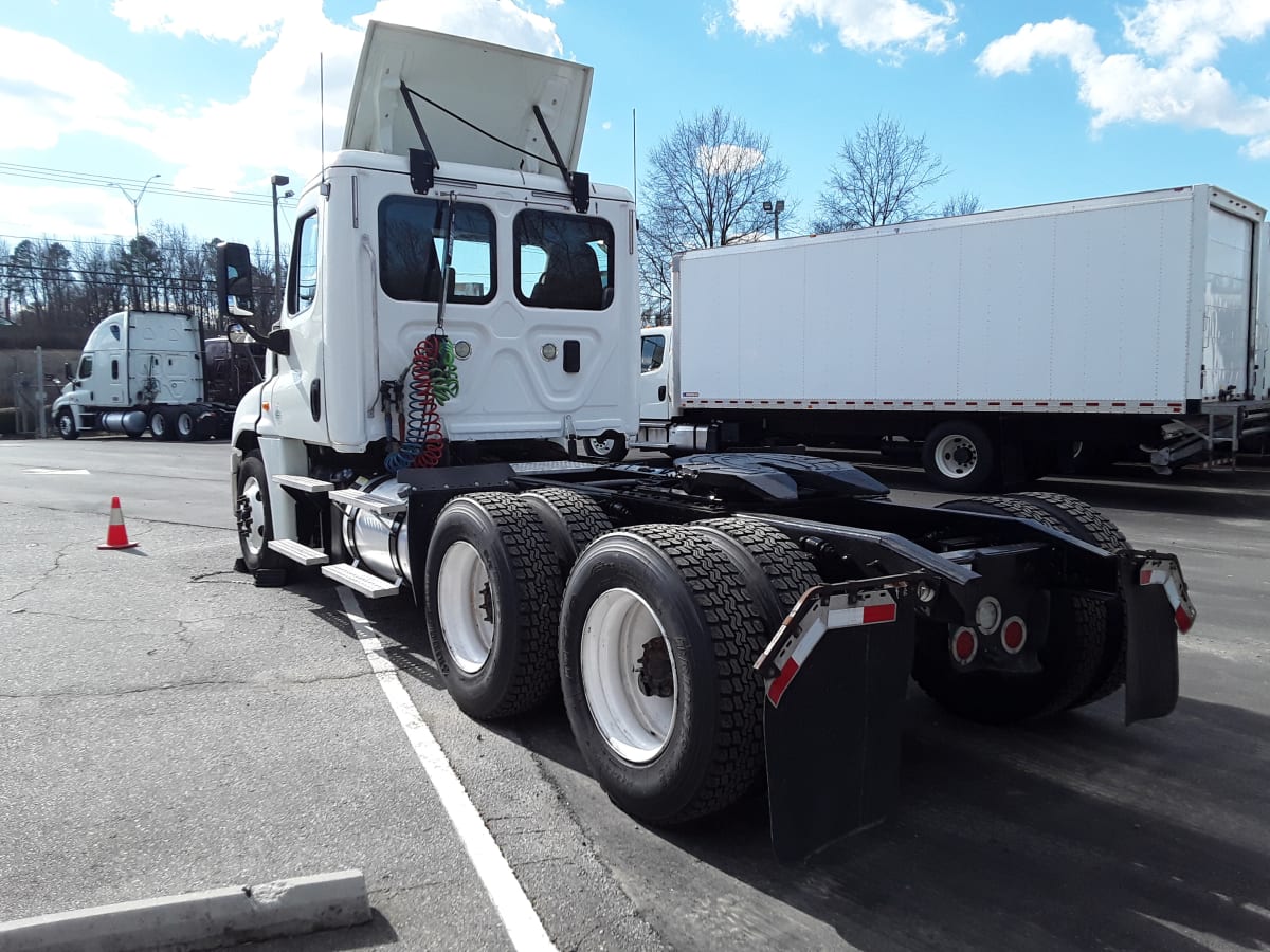 2017 Freightliner/Mercedes CASCADIA 125 664372