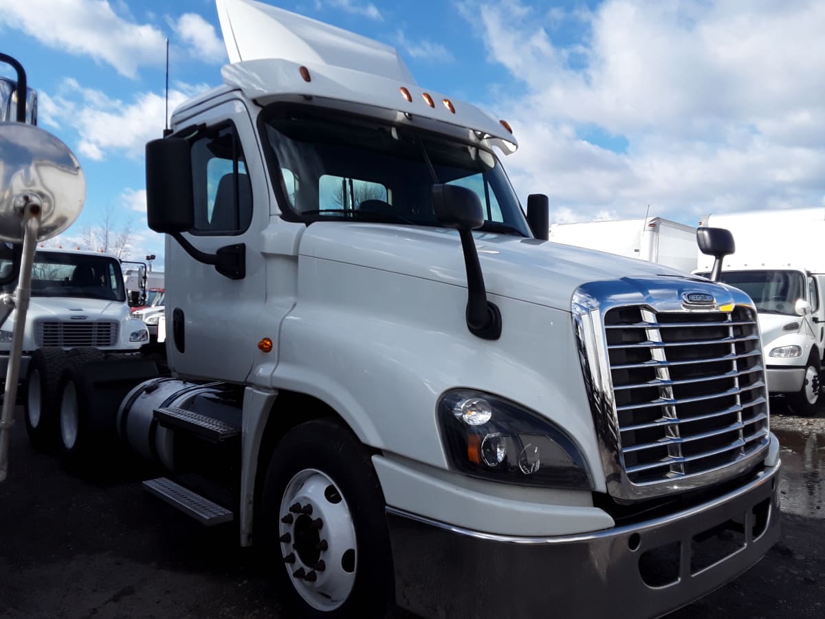 2017 Freightliner/Mercedes CASCADIA 125 664376