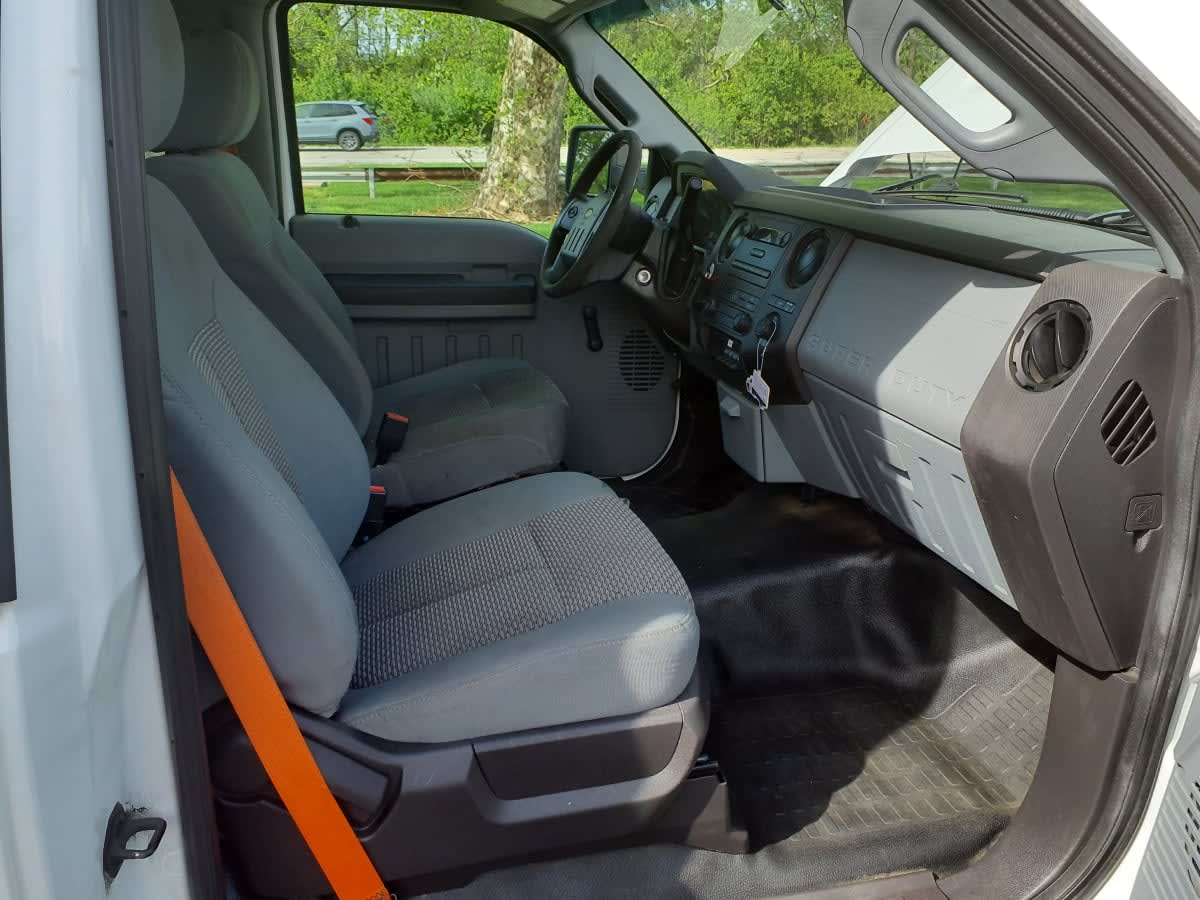 2016 Ford Motor Company F350 664510