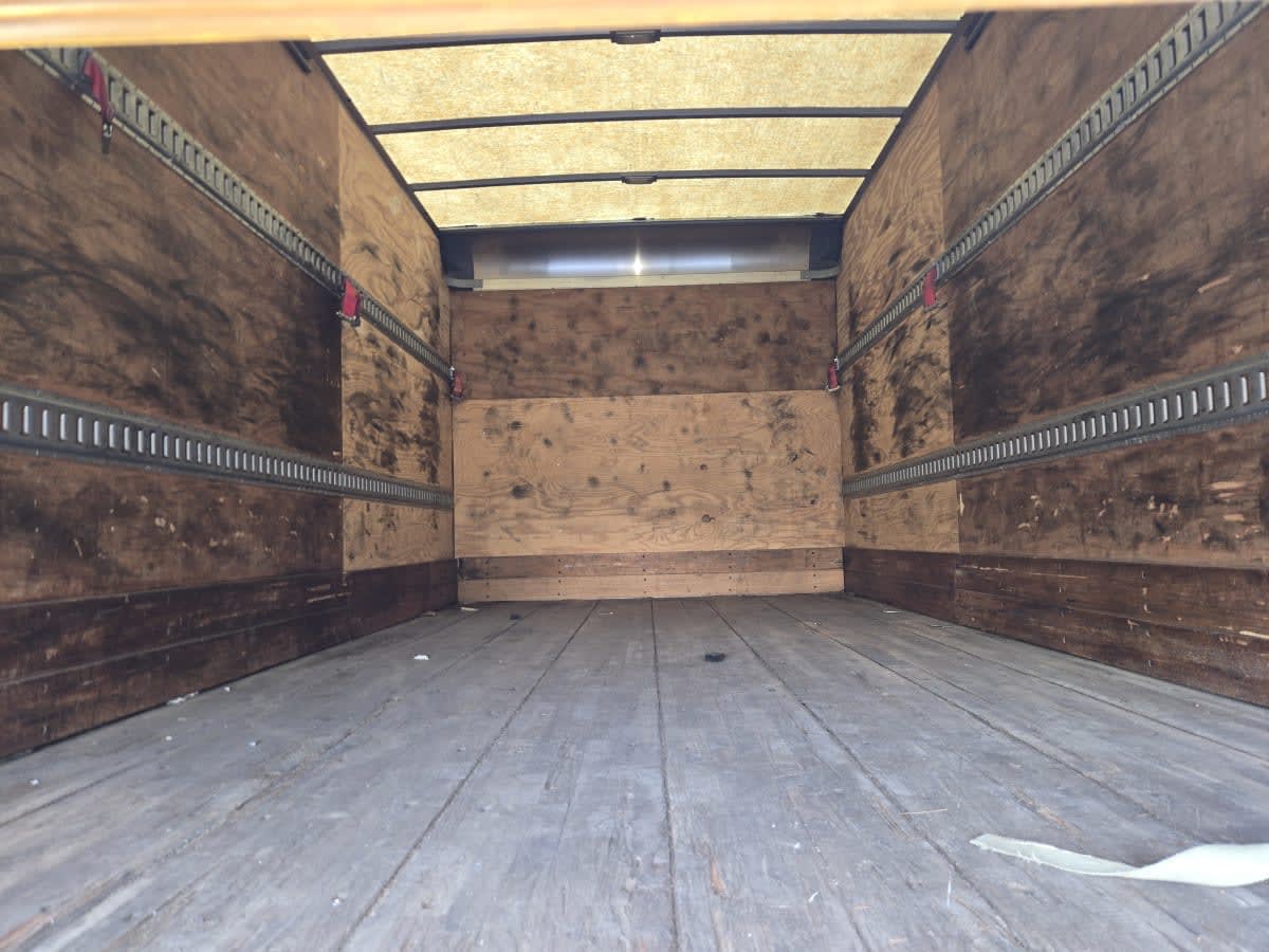 2016 Isuzu NQR 664562