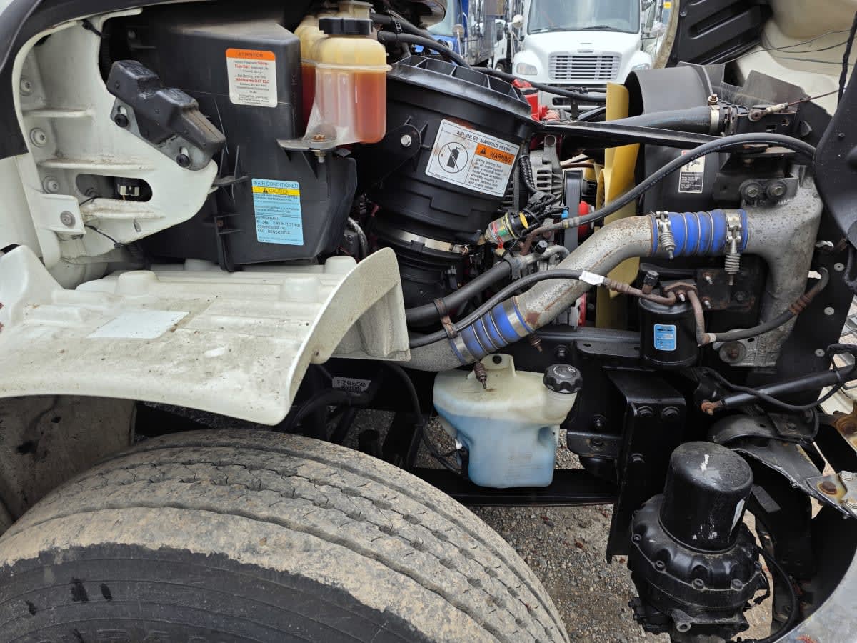 2017 Freightliner/Mercedes M2 106 664839