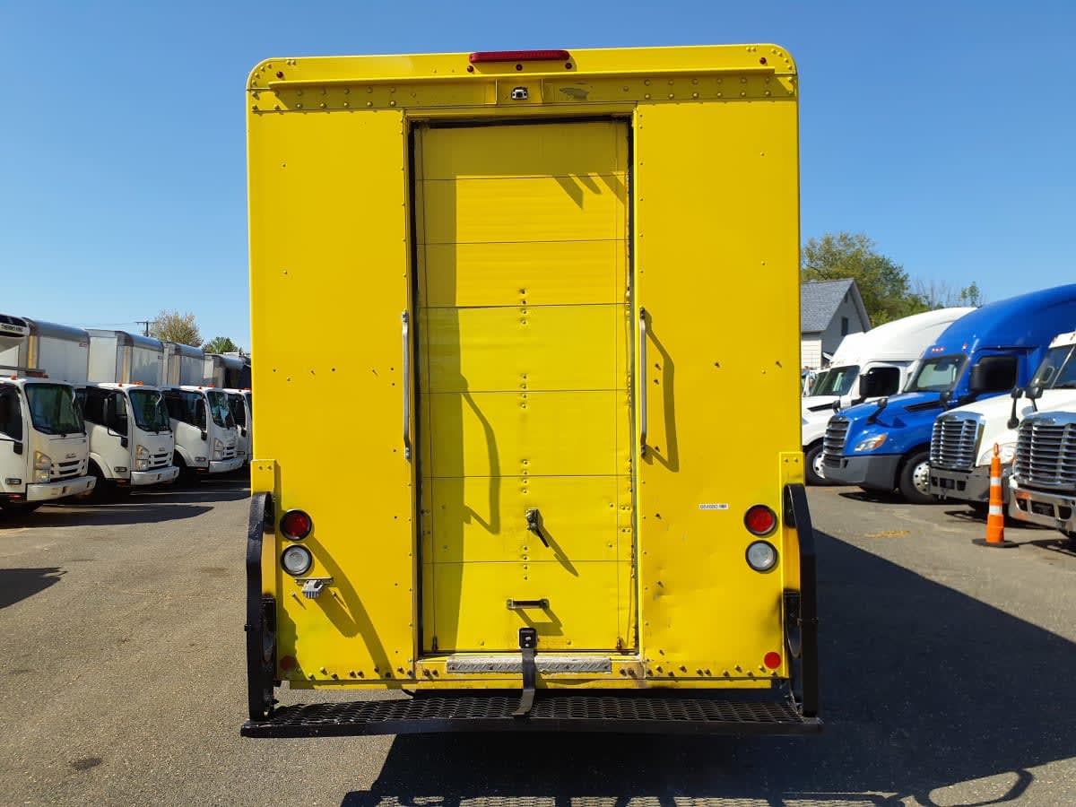 2017 Frtlr Custom Chassis Corp MT-55 WALK-IN 664880