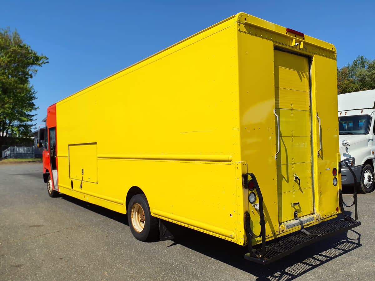 2017 Frtlr Custom Chassis Corp MT-55 WALK-IN 664880