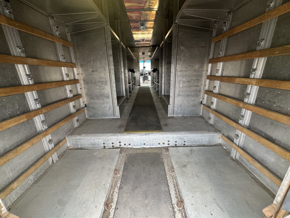 2017 Frtlr Custom Chassis Corp MT-55 WALK-IN 664882