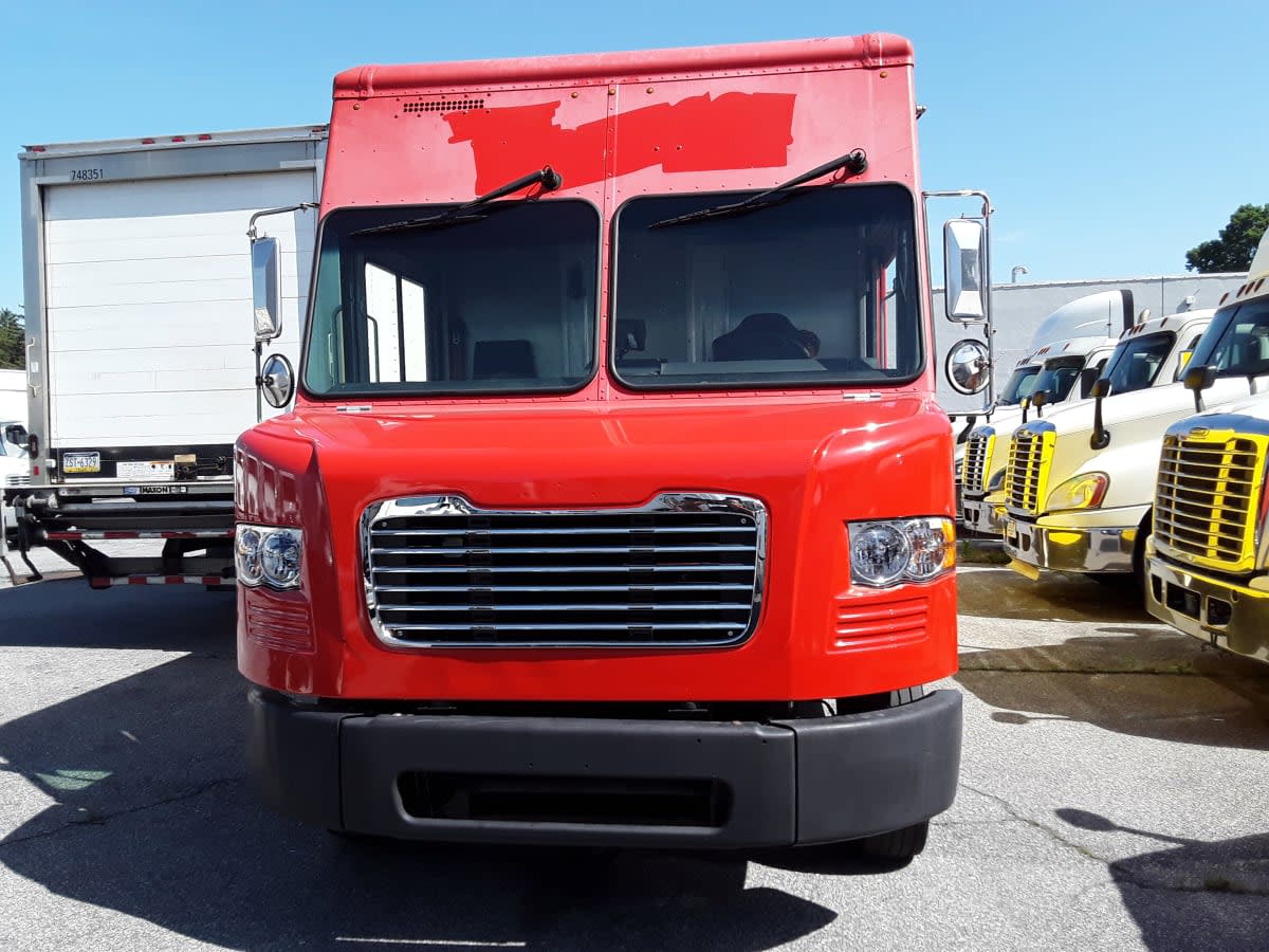 2017 Frtlr Custom Chassis Corp MT-55 WALK-IN 664916