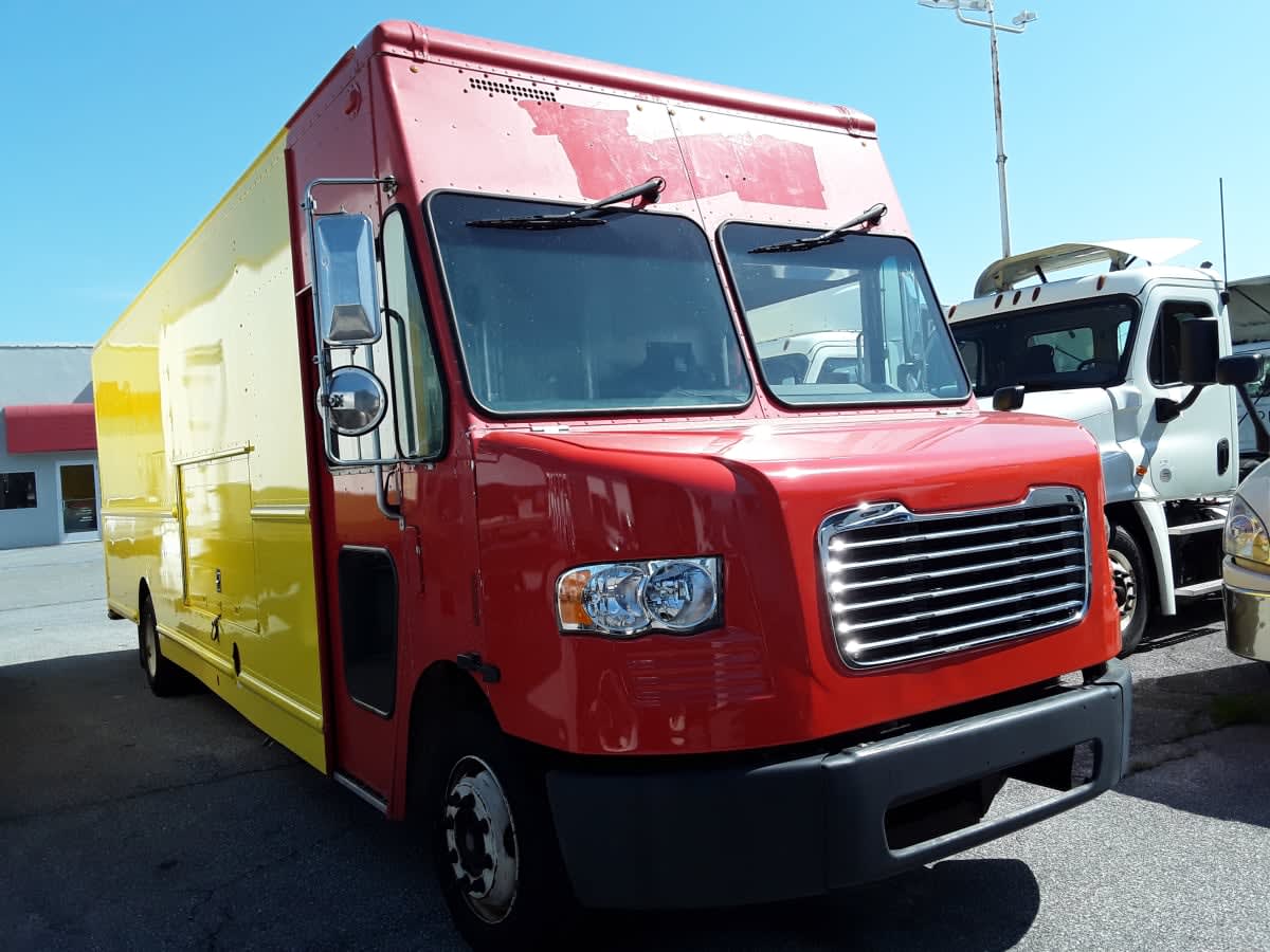 2017 Frtlr Custom Chassis Corp MT-55 WALK-IN 664916