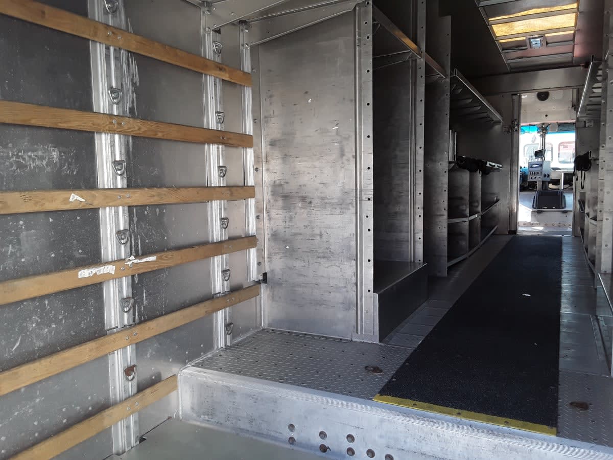 2017 Frtlr Custom Chassis Corp MT-55 WALK-IN 664916