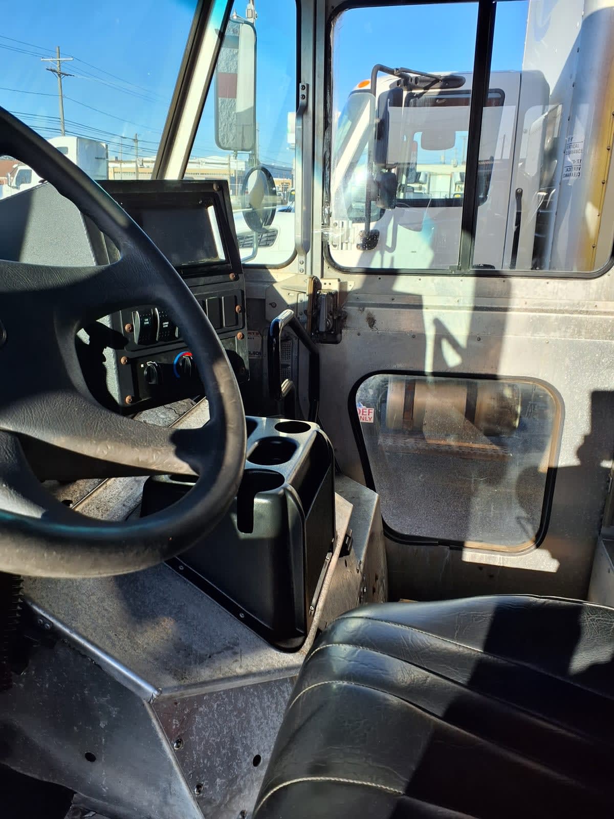 2017 Frtlr Custom Chassis Corp MT55 664918