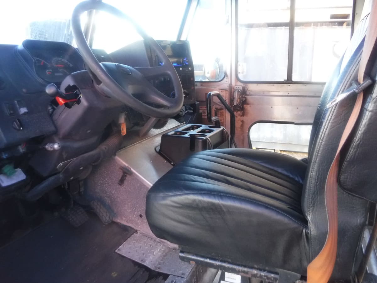 2017 Frtlr Custom Chassis Corp MT-55 WALK-IN 664923