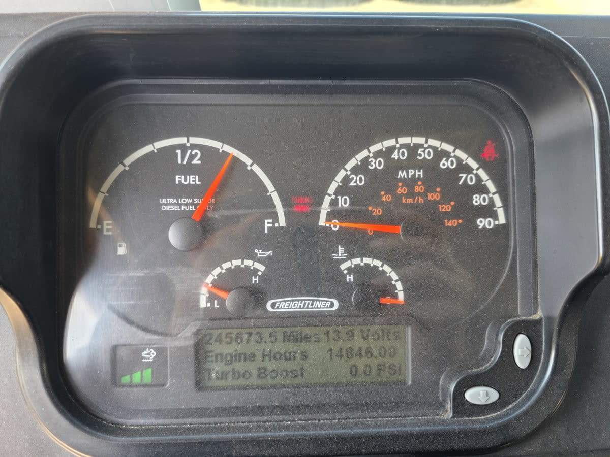 2017 Frtlr Custom Chassis Corp MT-55 WALK-IN 664933