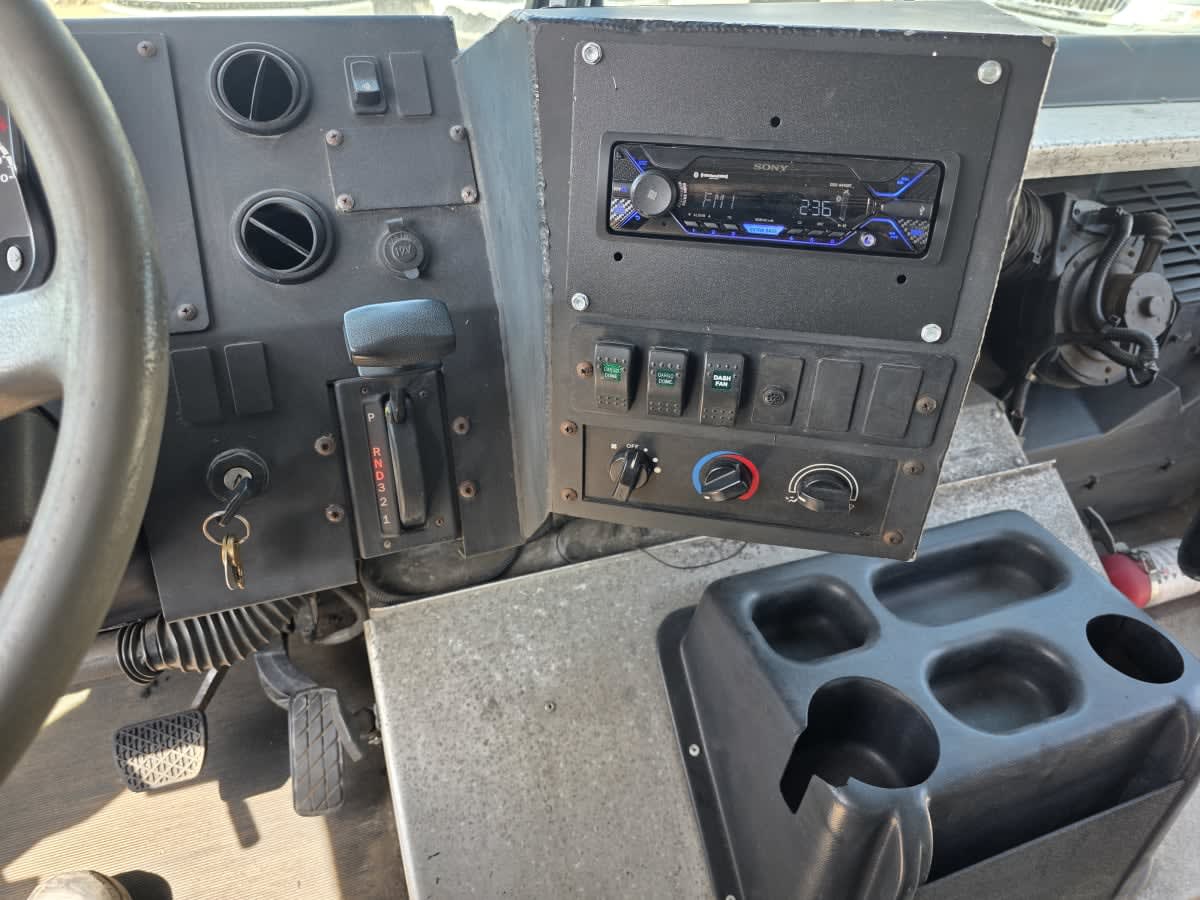 2017 Frtlr Custom Chassis Corp MT-55 WALK-IN 664933