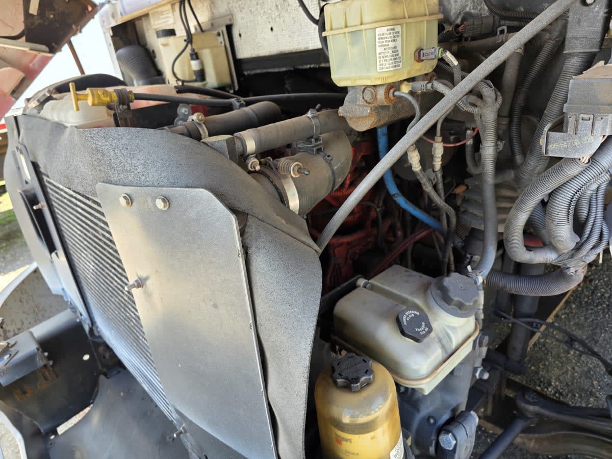 2017 Frtlr Custom Chassis Corp MT-55 WALK-IN 664941